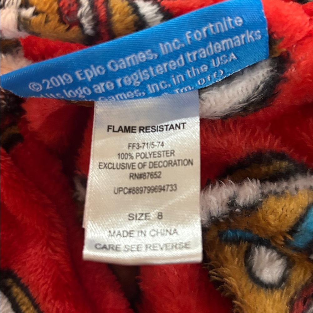 Fortnite‎ Red Robe Kids- 5/$25 - Picture 3 of 4